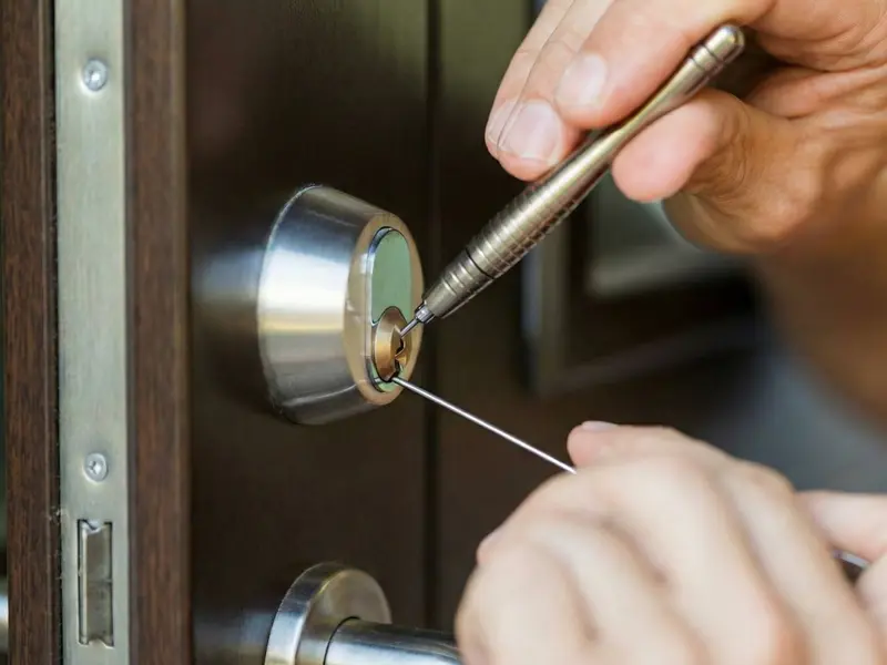 Instalação de fechadura eletrônica em Guarujá